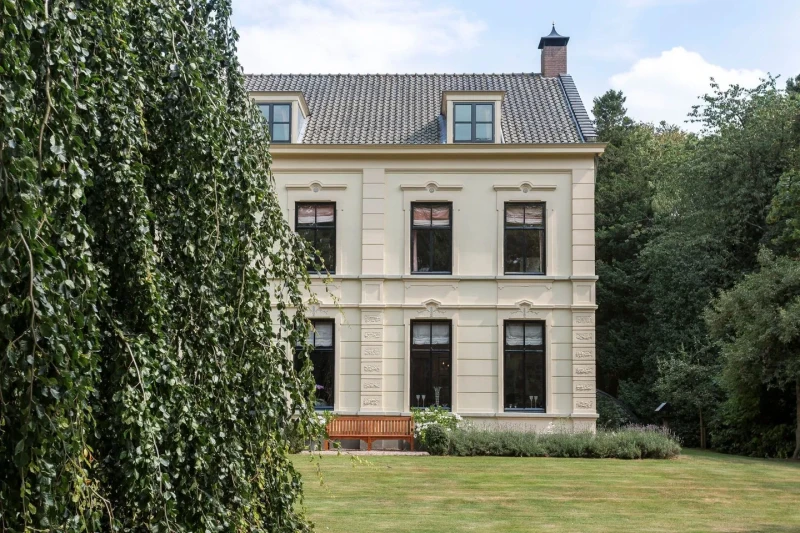 Karaktervolle villa met tuin en privacy in groene omgeving