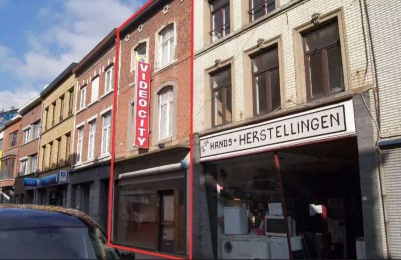 In het centrum gelegen handelspand met woonst