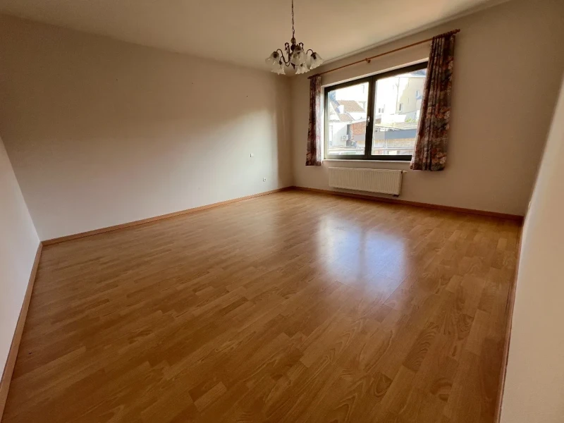 Modern, ruim appartement met 2 ruime slaapkamers in centrum Tienen