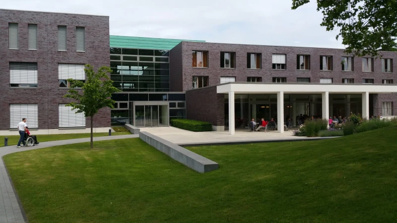 Toplocatie handelspand in Knokke-Heist: perfect voor groeiende ondernemers die willen investeren in een dynamische omgeving.
