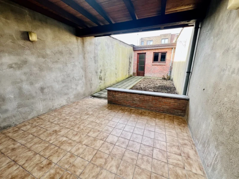 Instapklare woning met 3 slpks, stadstuin met terras en garage